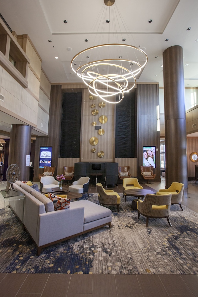 Crowne Plaza Shenandoah - Woodlands Area, an IHG Hotel 50/68