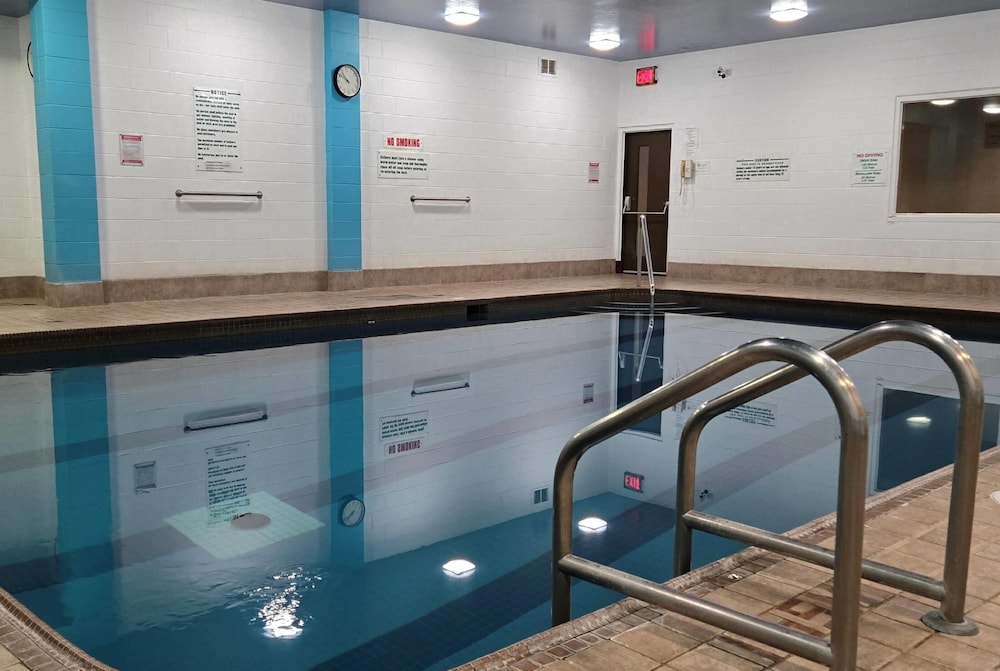 Travelodge By Wyndham Simcoe 20/50