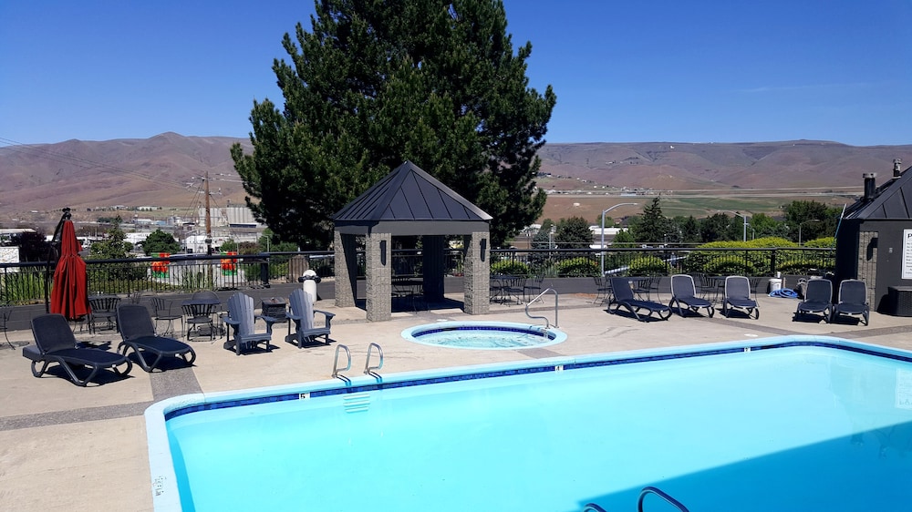 Hells Canyon Grand Hotel, an Ascend Collection Hotel 9/73