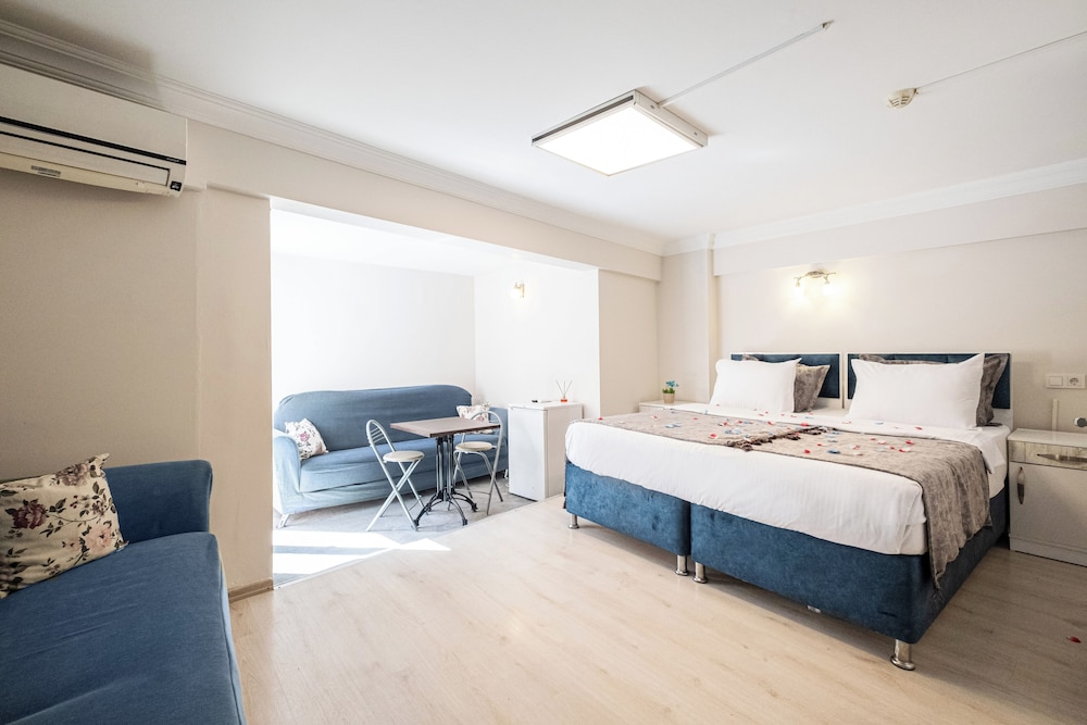 STANDARD, DOUBLE OR TWIN BED