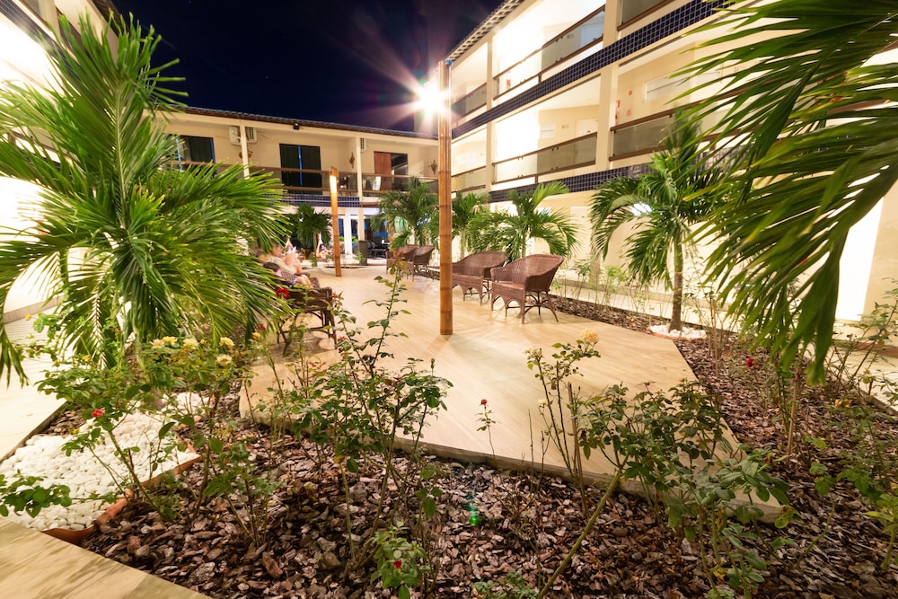 Croa Mares Hotel 3/60