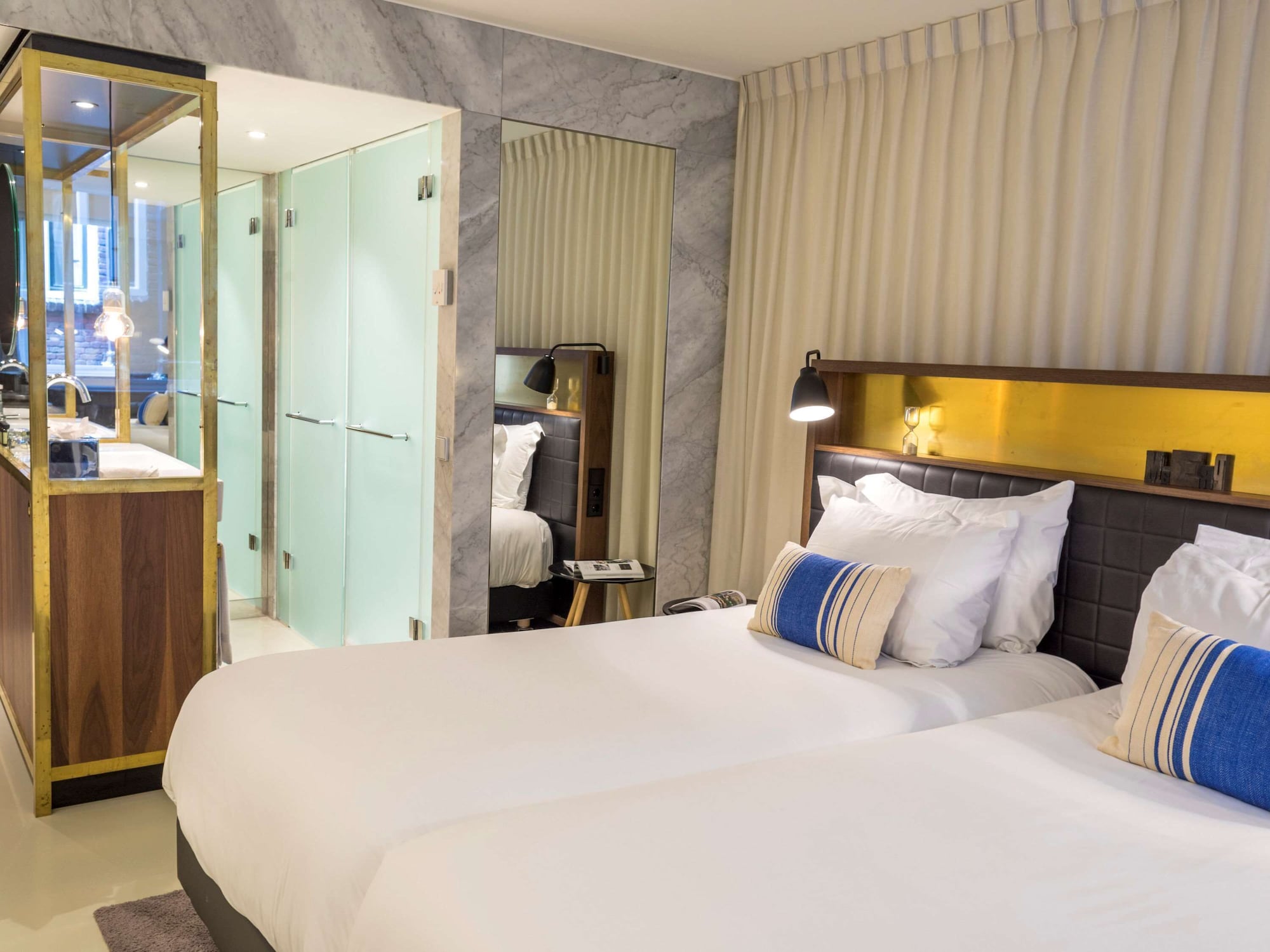 SUPERIOR, TWIN BEDS