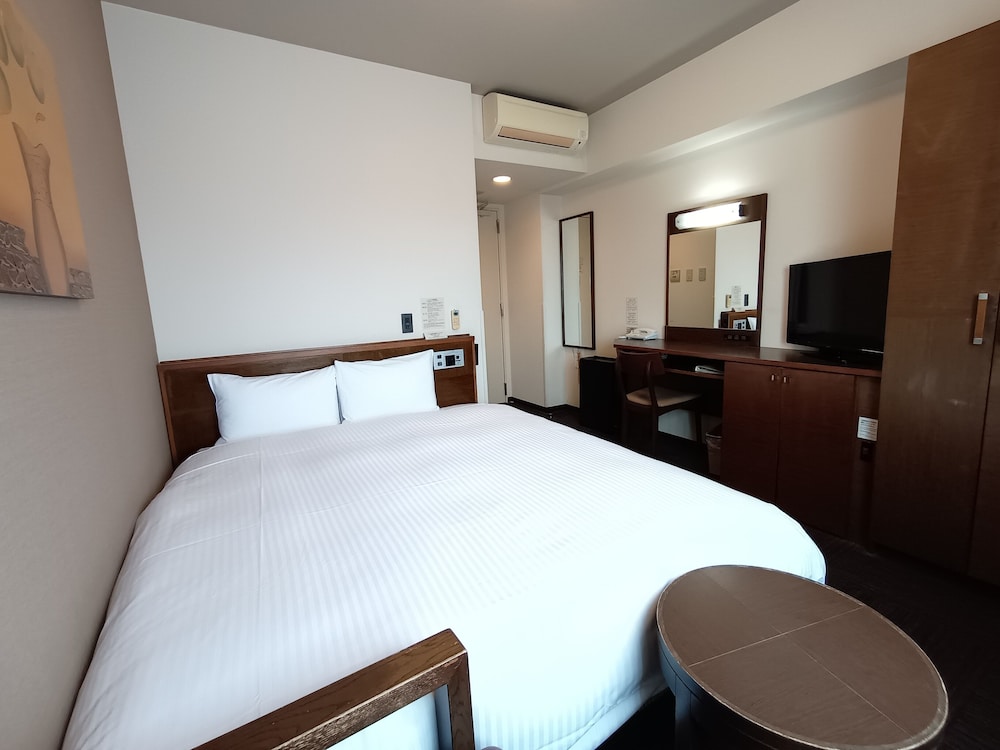 Hotel Route-Inn Iwakiizumi Ekimae 33/50