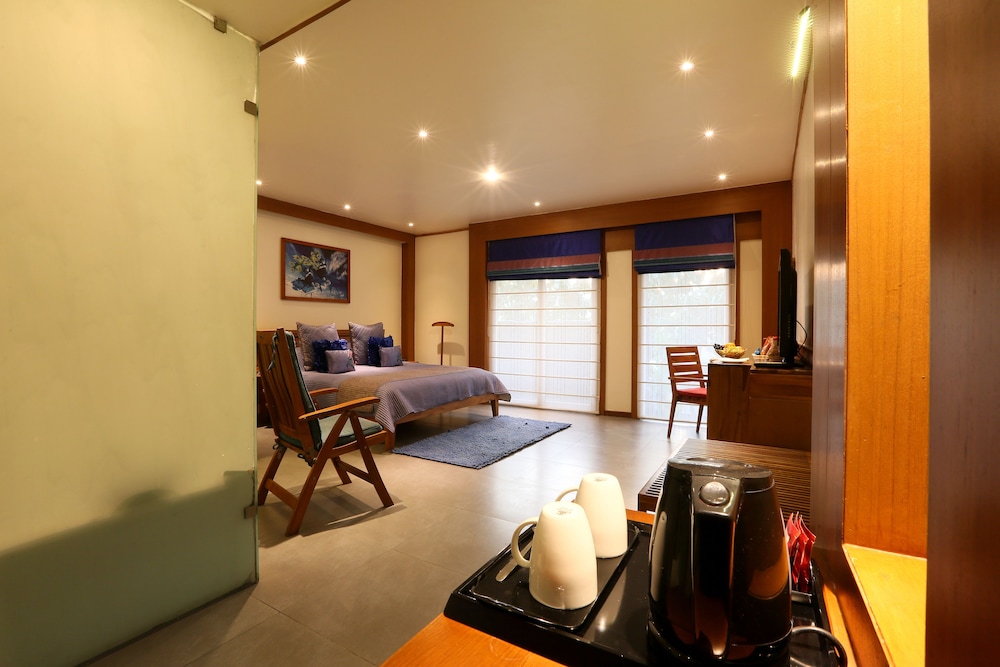 HOTEL BRYS CAVES 20/29