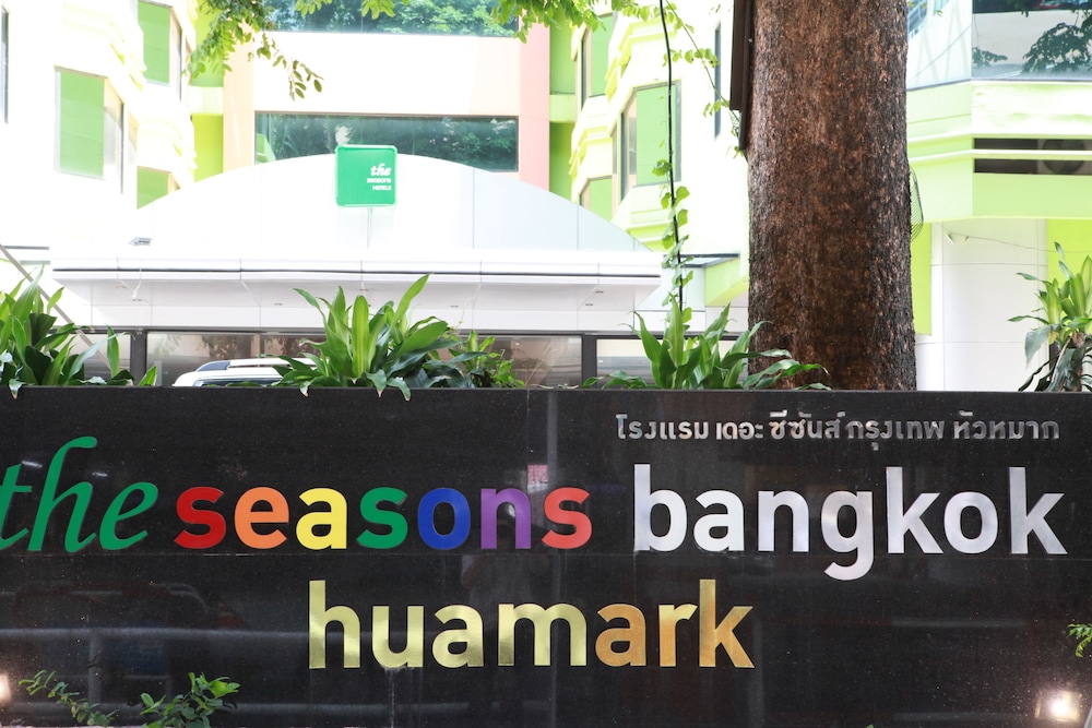 The Seasons Bangkok Huamark in BANGKOK