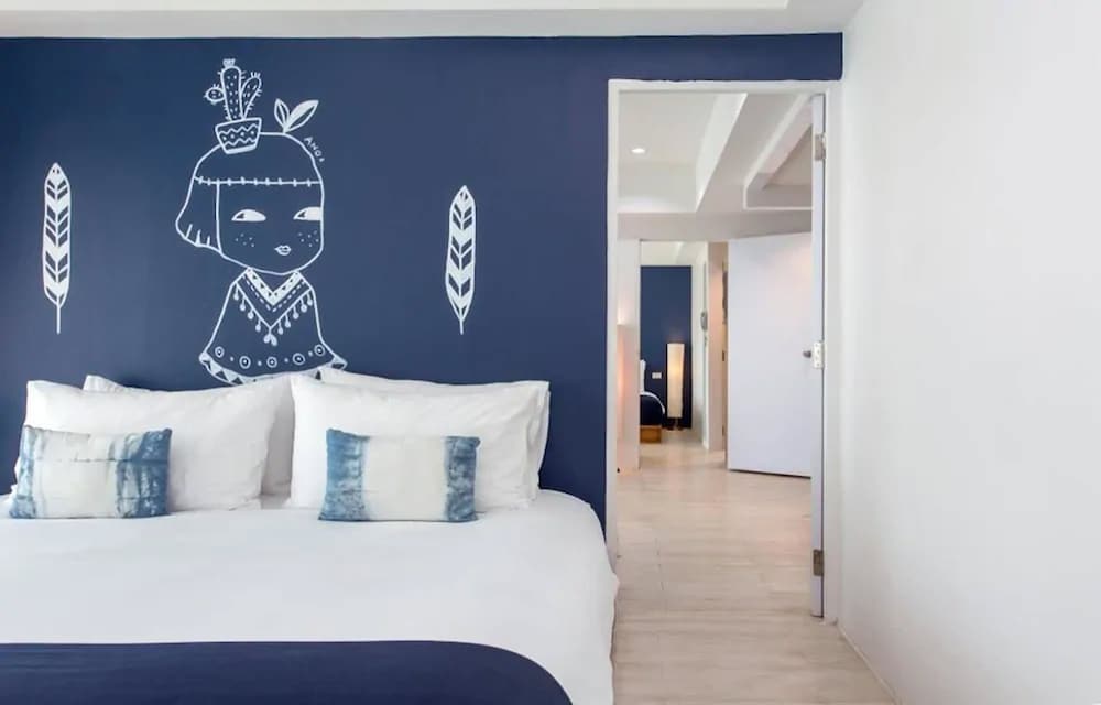 The Core Gallery Hotel 11/57