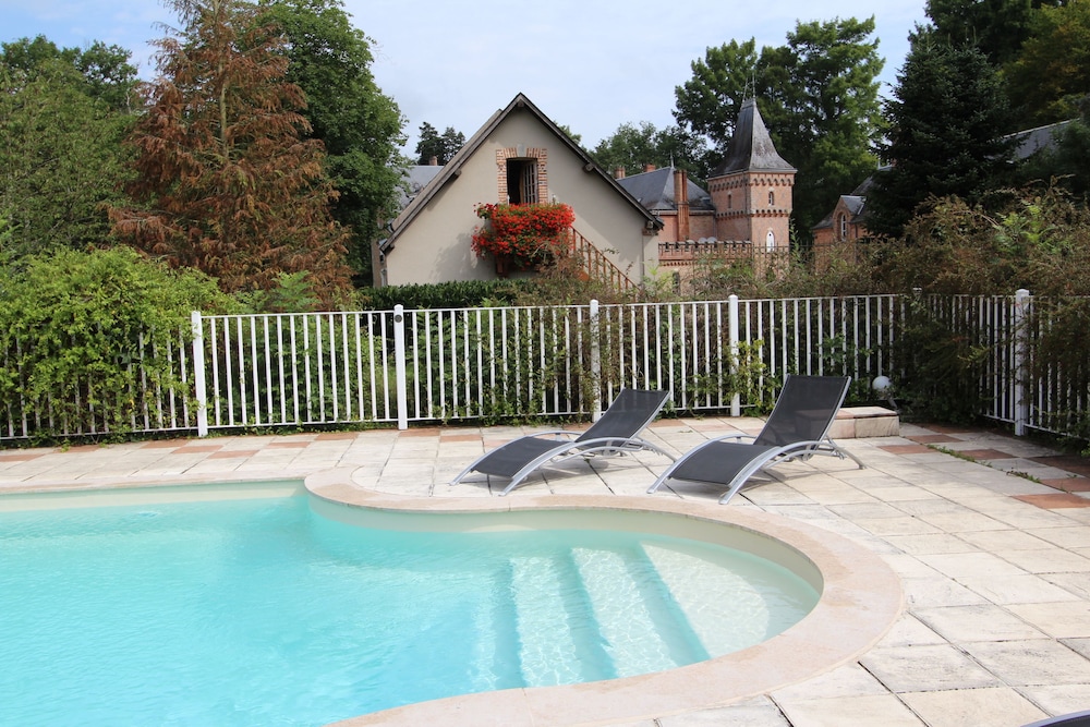 Chateau Les Muids 17/25