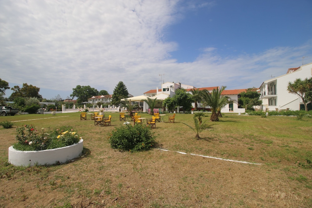 Utopia Kavos Hotel 32/49