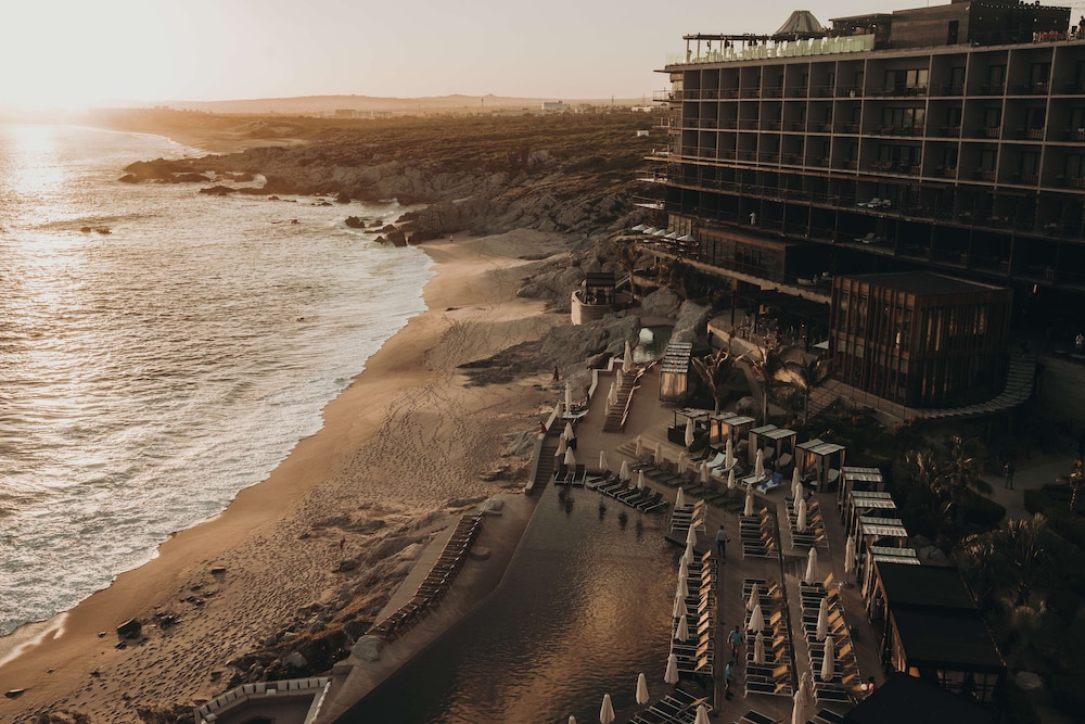 THE CAPE - A THOMPSON HOTEL 63/68