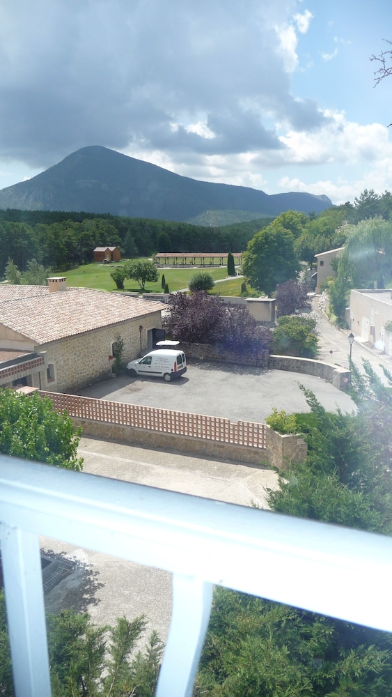 Le Chateau De Taulane 44/49