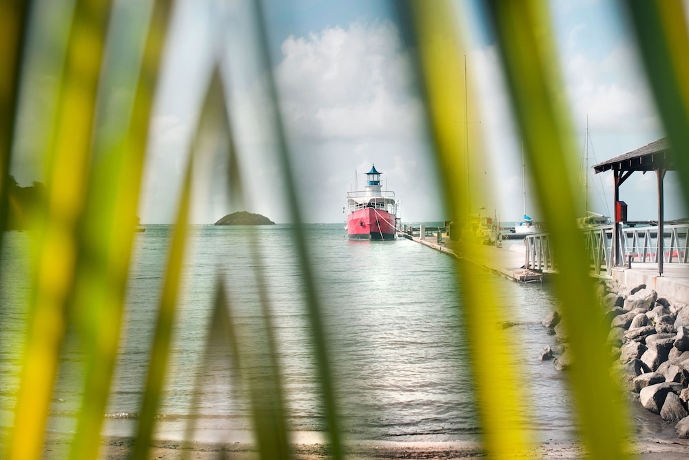 Le Phare Bleu Boutique Hotel And Marina 56/64