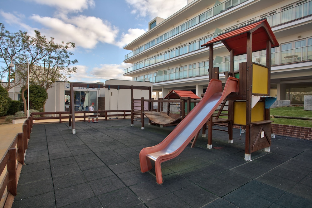 Marina Club Lagos Suite Hotel 38/60