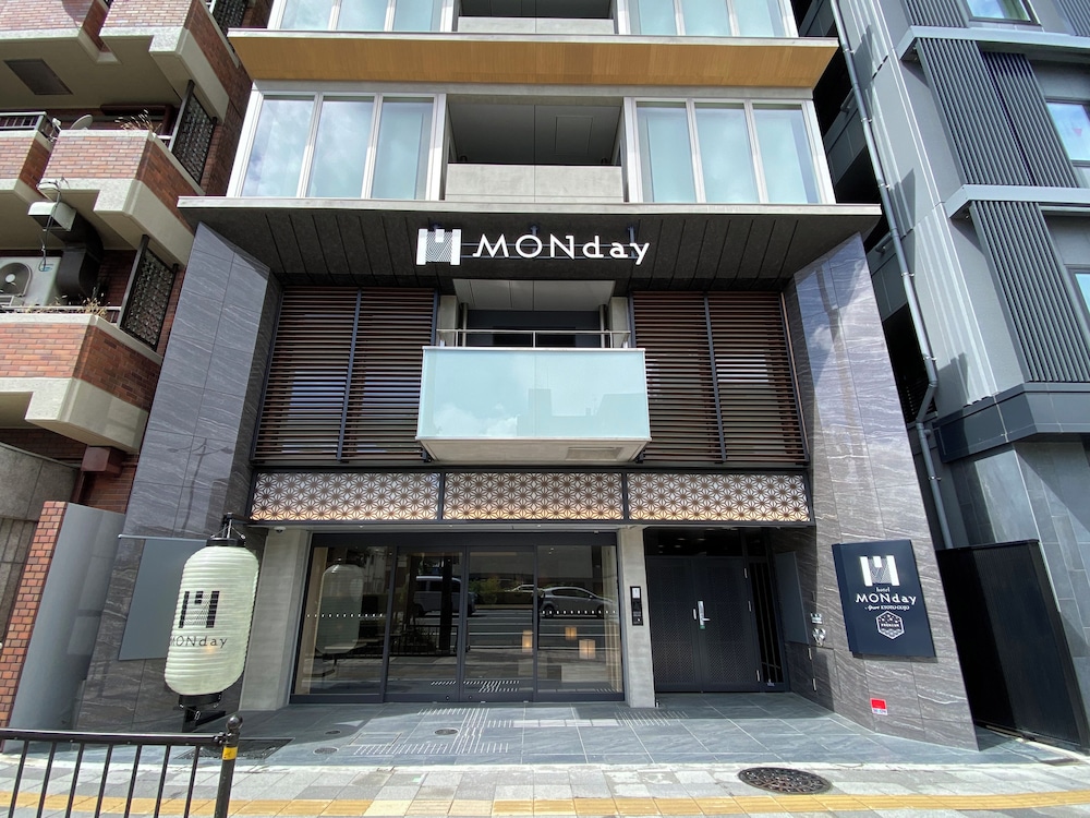 Premium Apart MONday KYOTO GOJO 4/63