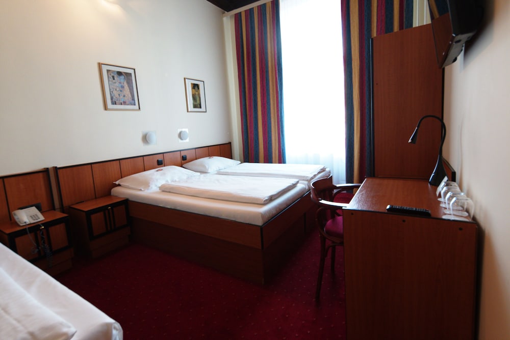 HOTEL DREI KRONEN VIENNA CITY 35/74