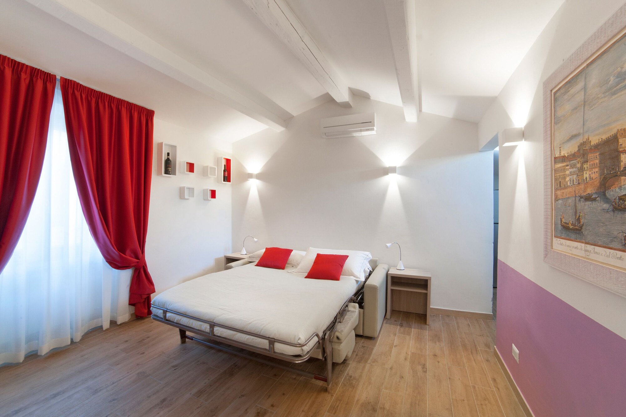غرفة عائلية بسرير فردي وسرير كوين مع أريكة في الملحق، Apollo Guest House 4/10
