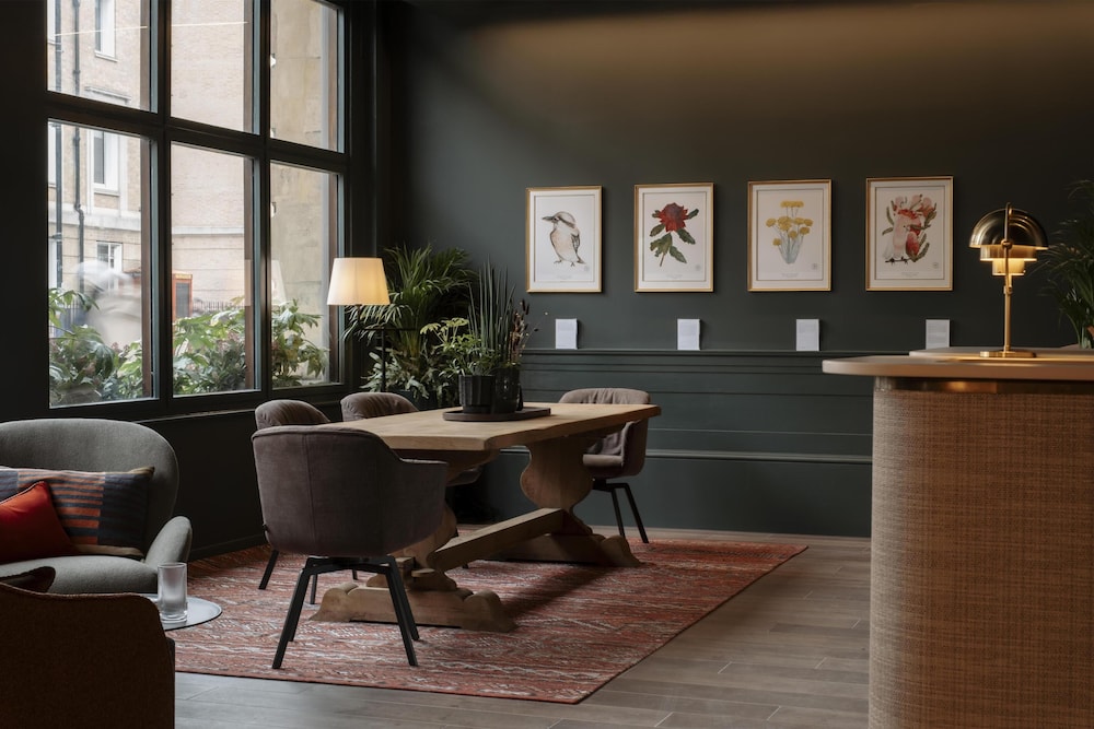 The Hobson Cambridge by Adina 32/44