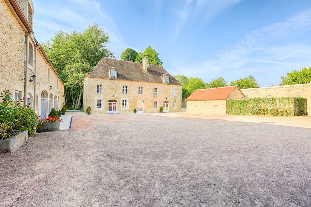 Domaine De La Tour 27/39