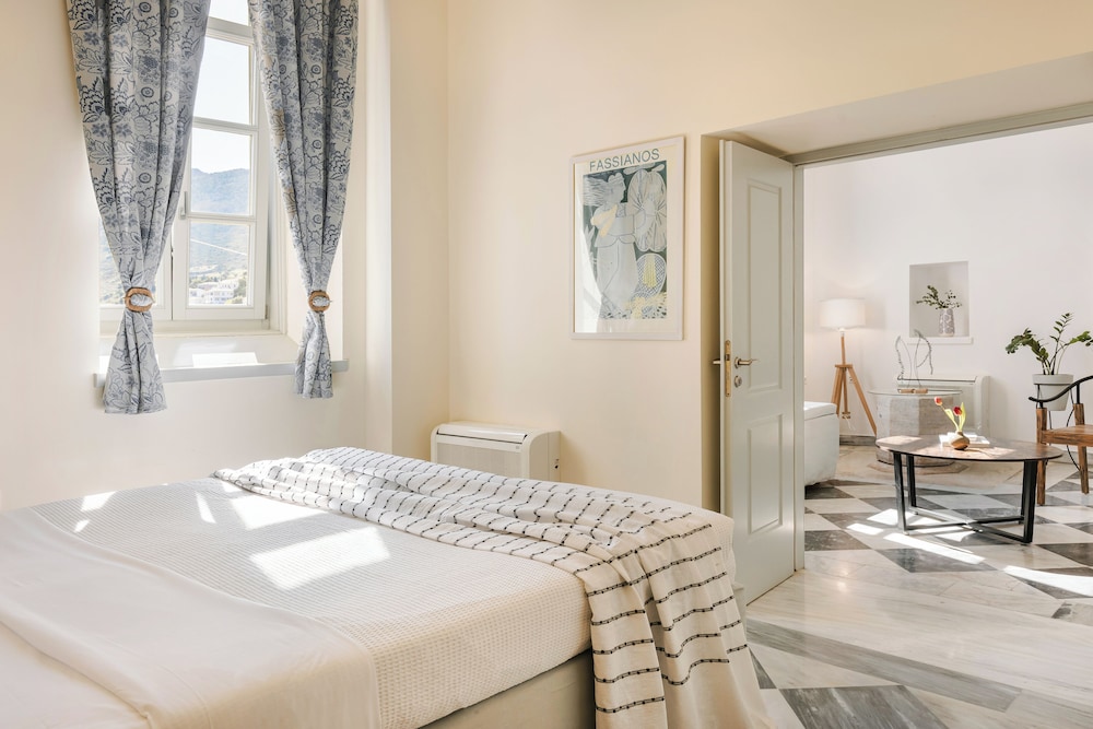 Hydra Hotel 53/53