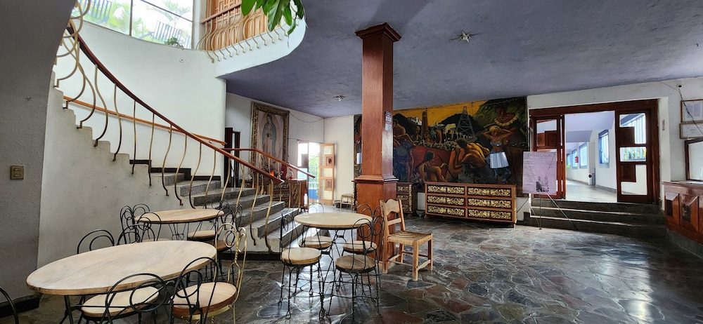 De La Borda Hotel 32/46