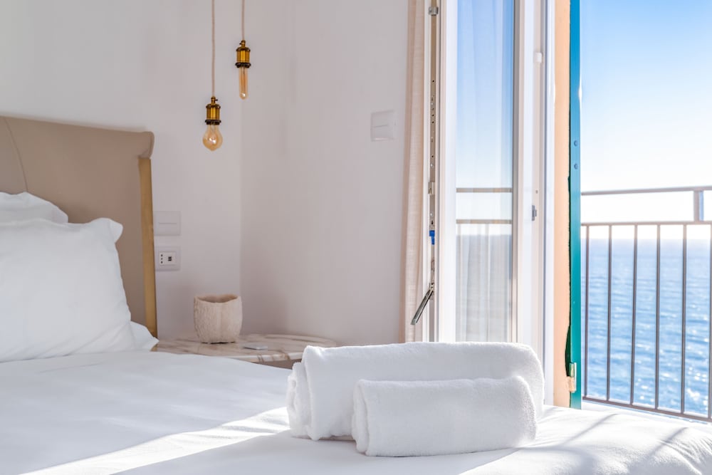 Il Sogno di Manarola by The First 17/50