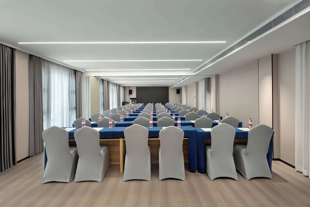 Microtel by Wyndham Xian Beilin 32/37