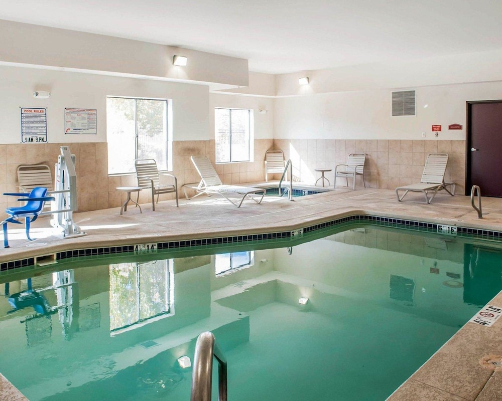 Comfort Suites Gallup East Route 66 and I-40 13/42