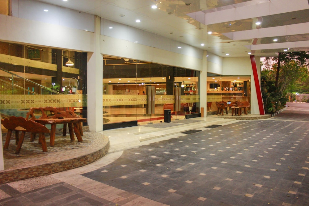 Kyriad Hotel Arra Cepu 39/42