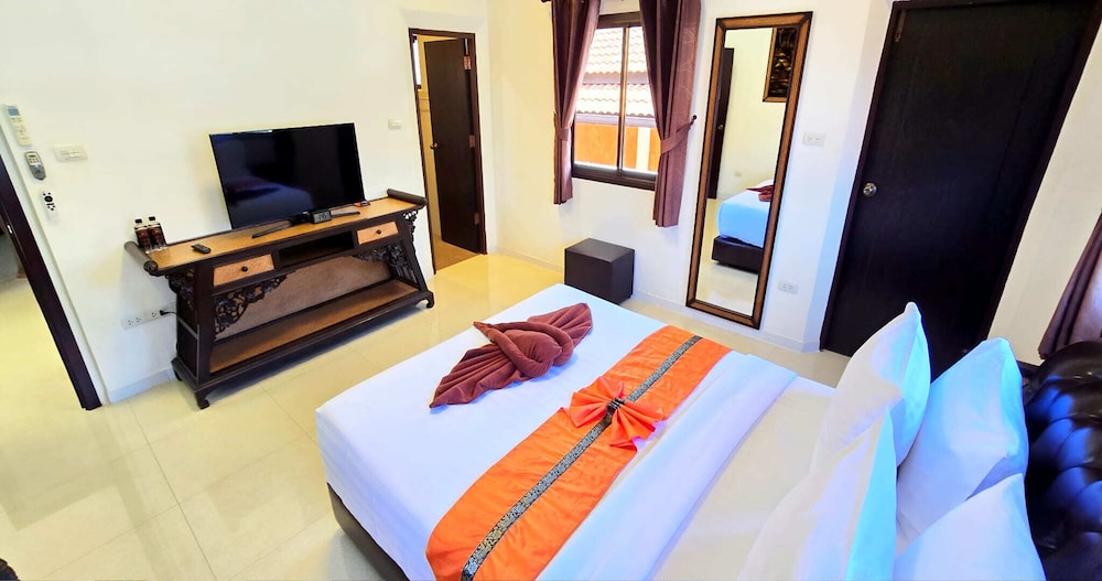 Hide Land Pattaya - Luxurious Tropical Villa 21/97