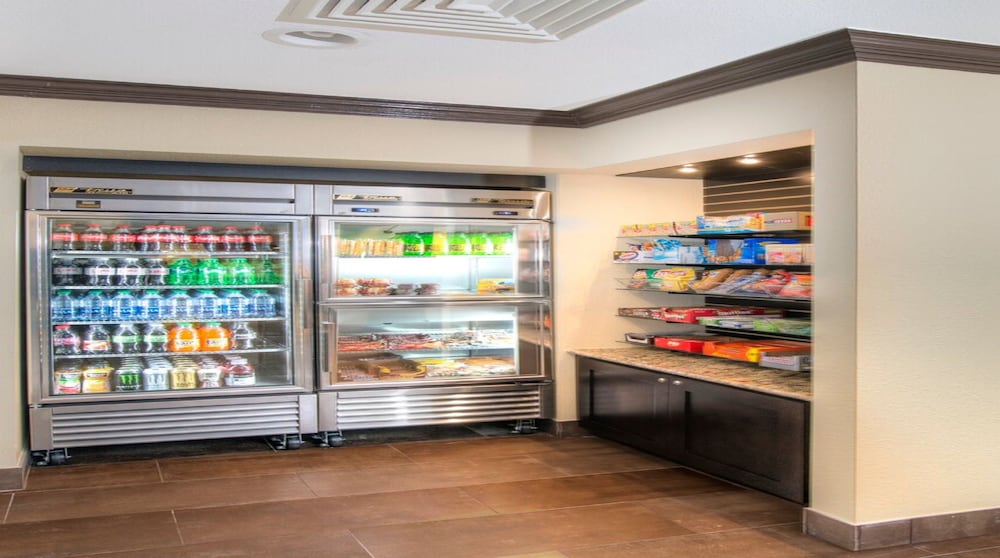 Holiday Inn Express Hotel And Suites Chicago Deerfield Lincoln 9/50