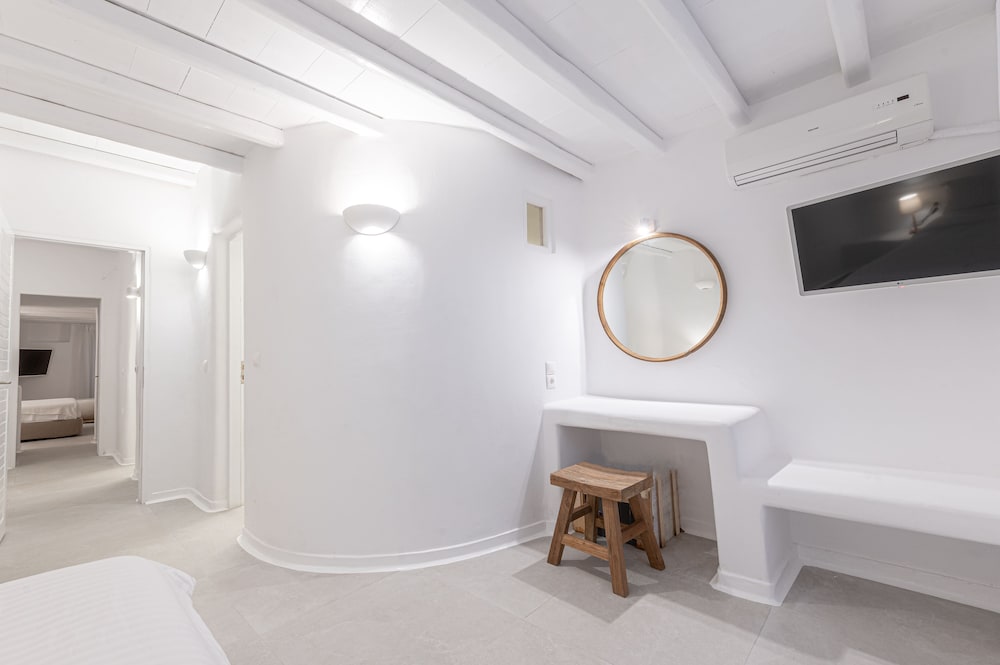 3 Bedrooms, Superior, Villa, Twin Beds, 3 Queen Beds, Sofa, Private Pool, 9 Muses Villas Mykonos 4/6