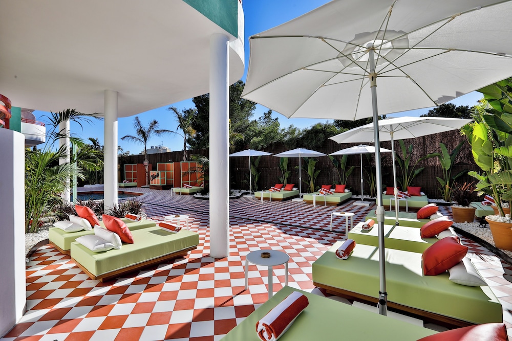 CUBANITO IBIZA SUITES 35/50