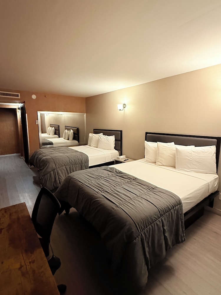 Hotel Moca NYC 18/45