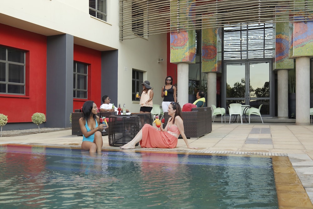 Umfolozi Hotel 9/22