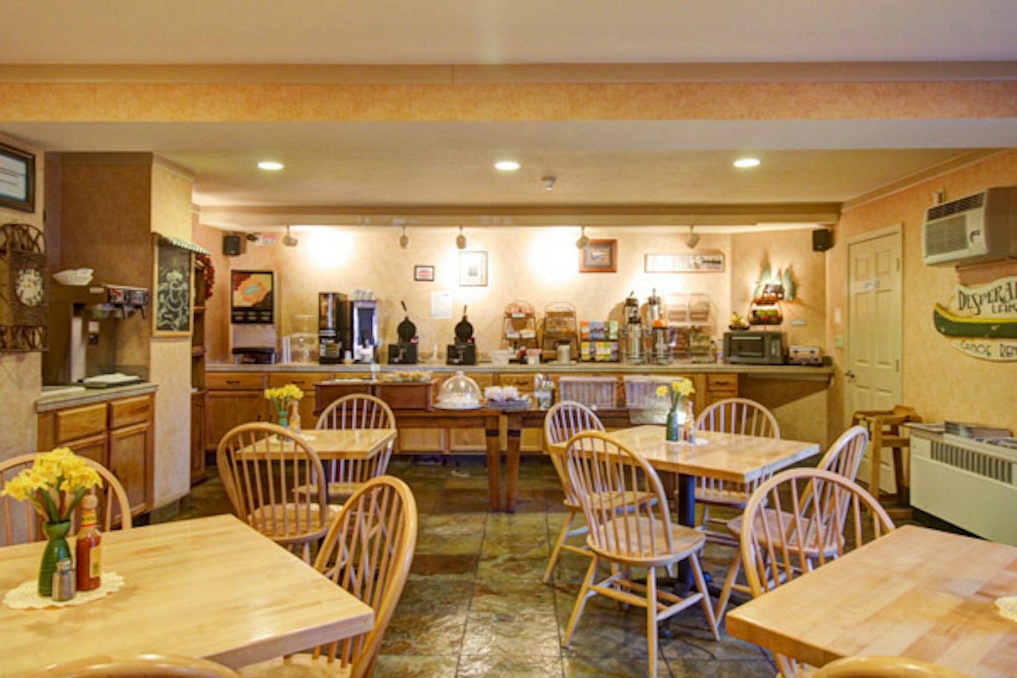 Pepper Tree Inn 29/35