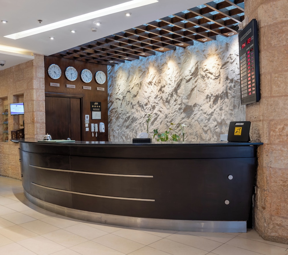 Petra Guest House Hotel 5/50