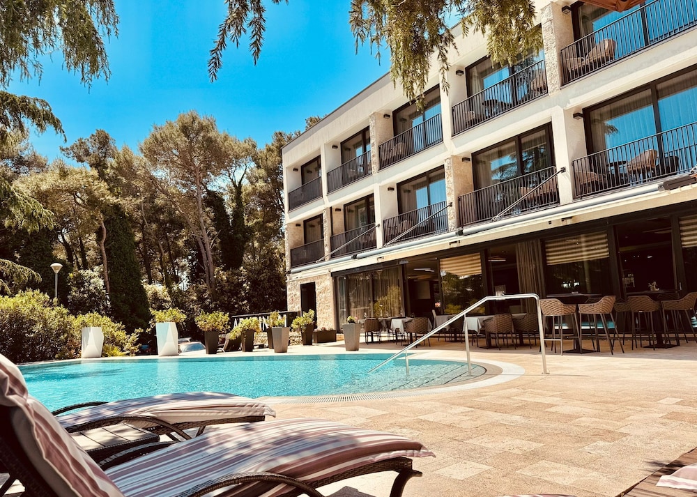 Hotel Arupinum 24/27