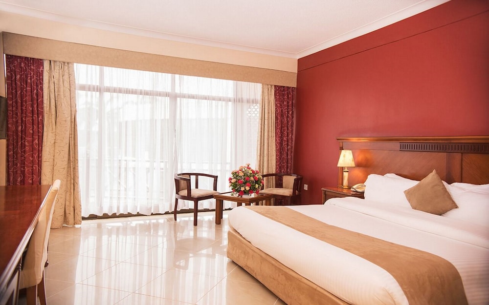 Golden Tulip Dar Es Salaam 16/71