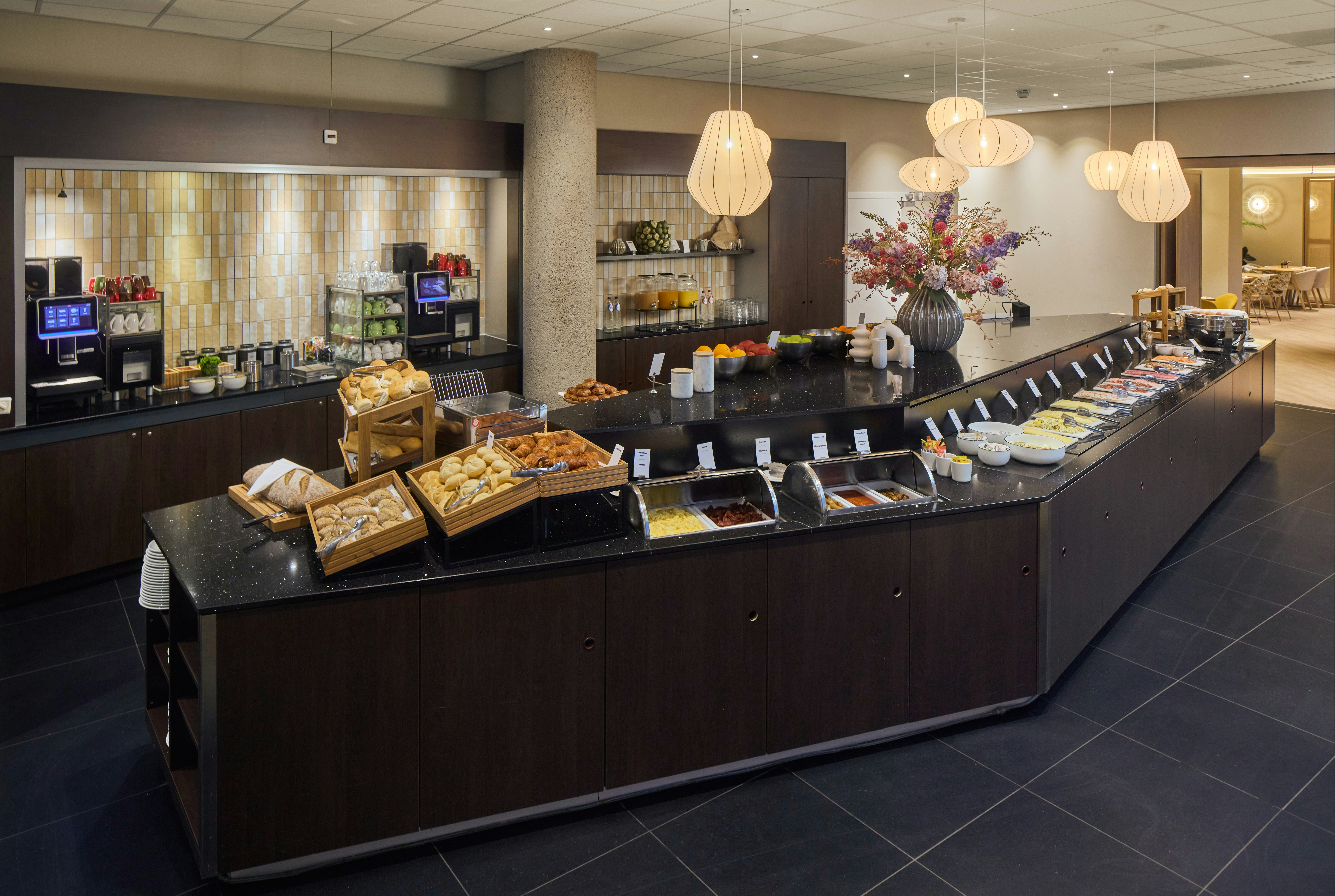 DoubleTree by Hilton Rotterdam Centre 23/43