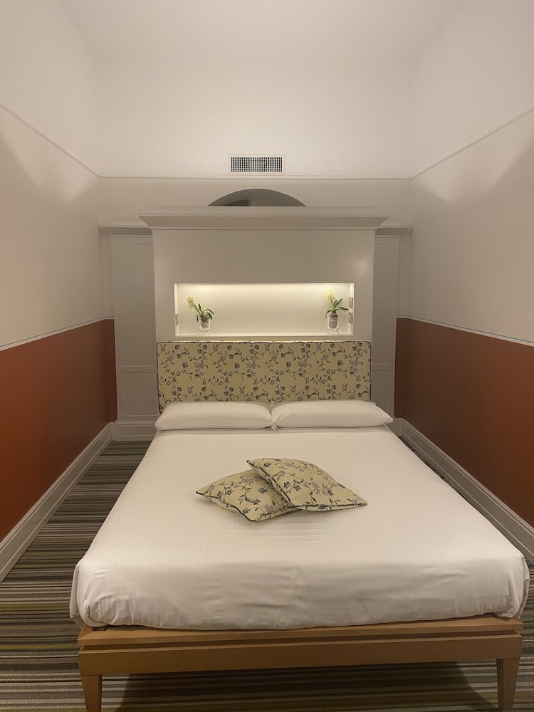 Piazza Di Spagna Prestige 19/50