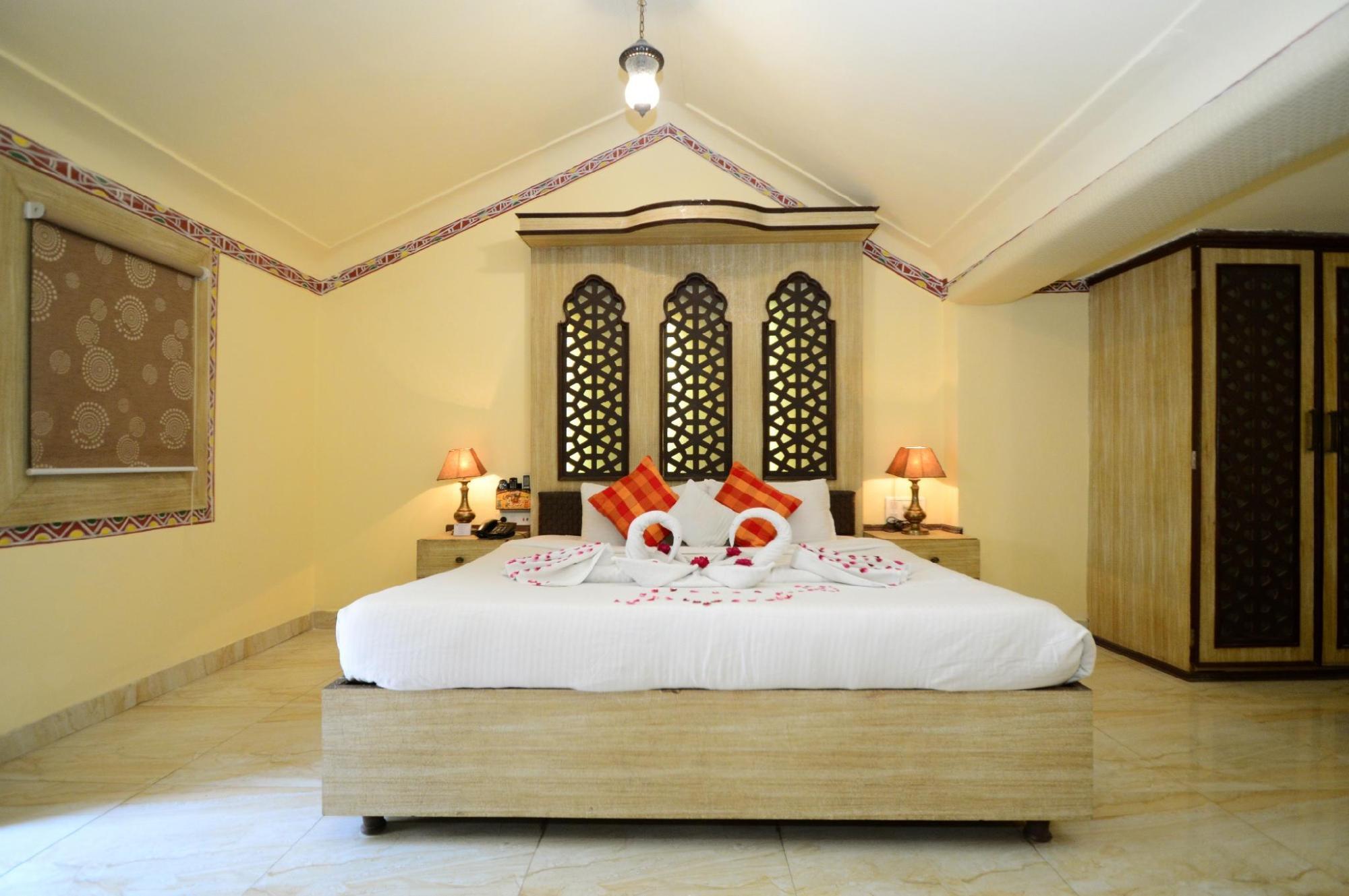 Chokhi Dhani Indore An Ethnic Village Resort 12/45