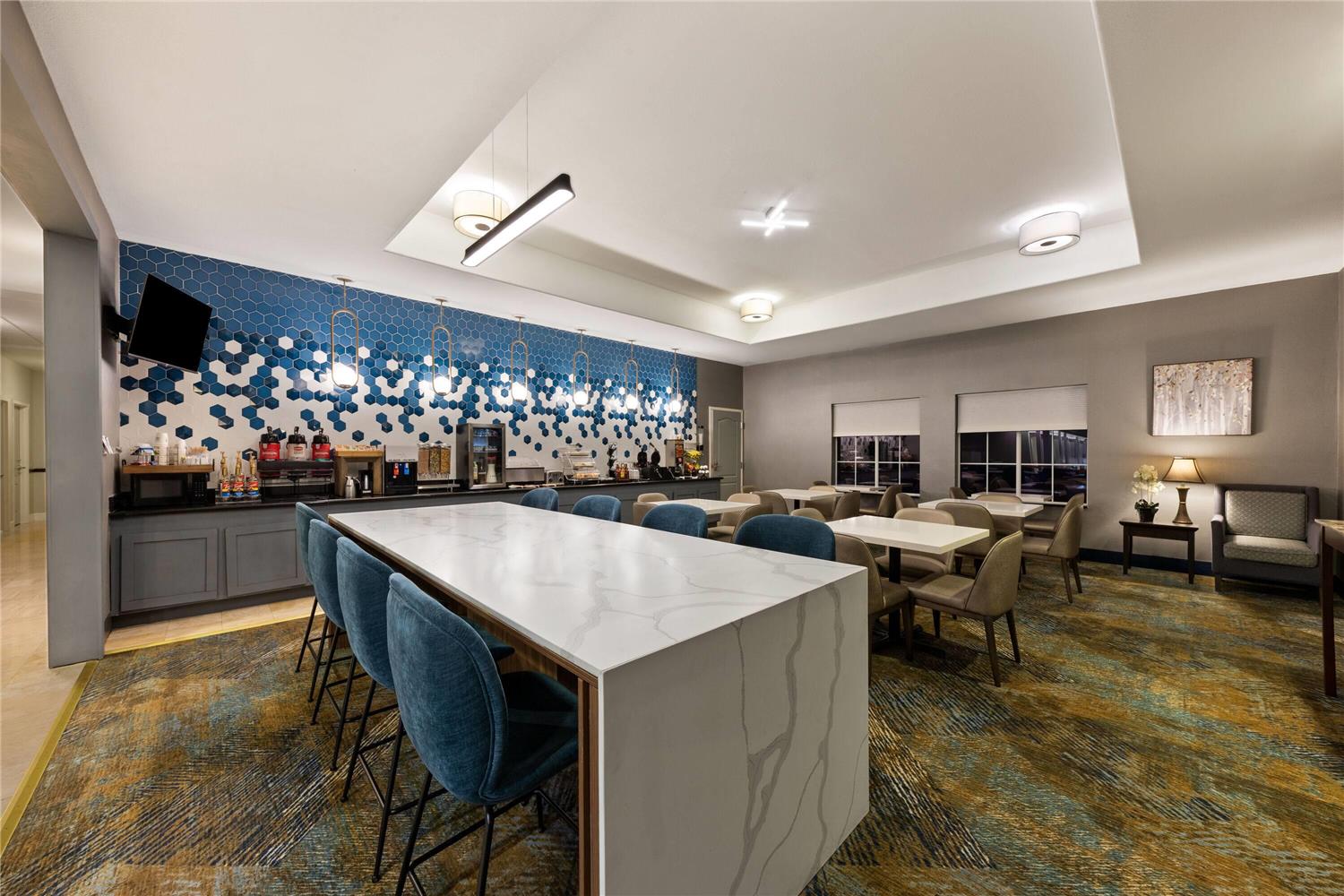 La Quinta Inn & Suites by Wyndham-Brookshire-West Katy 33/39