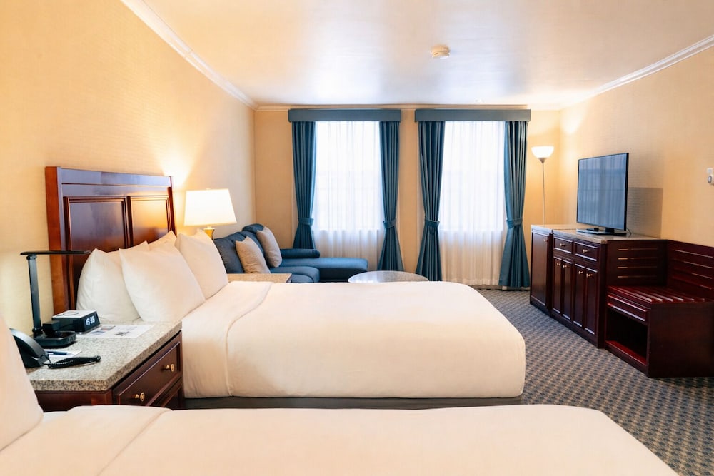 Hotel Stanford New York 18/57