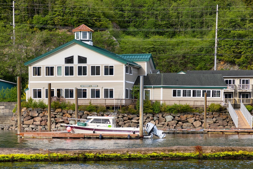 The Ketch Inn and Marina 5/65