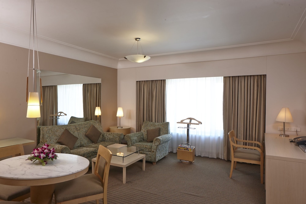 The Imperial Palace Hotel 47/70