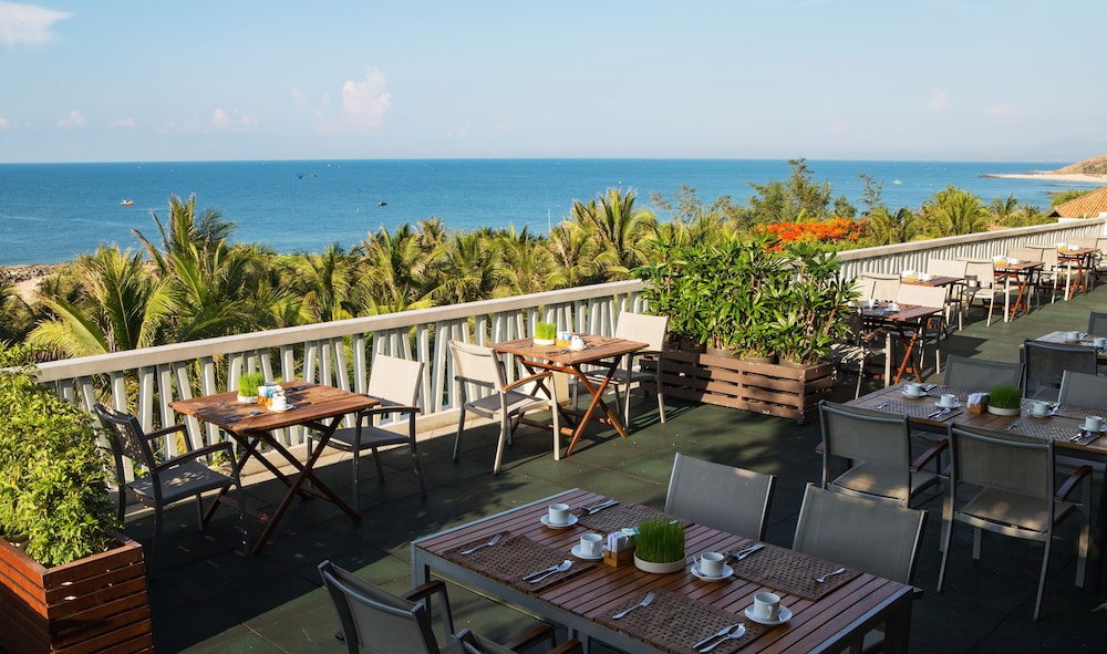 The Cliff Resort And Residences 36/50