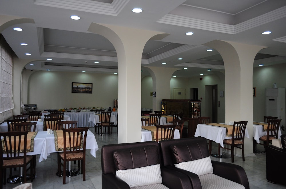 TUGRA HOTEL 55/65