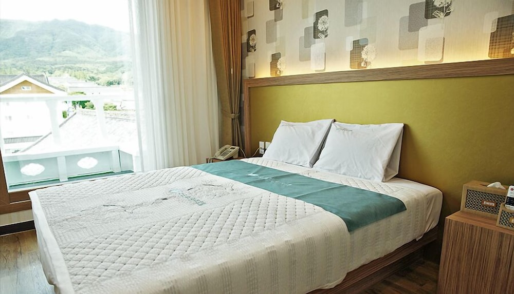 STANDARD, DOUBLE BED
