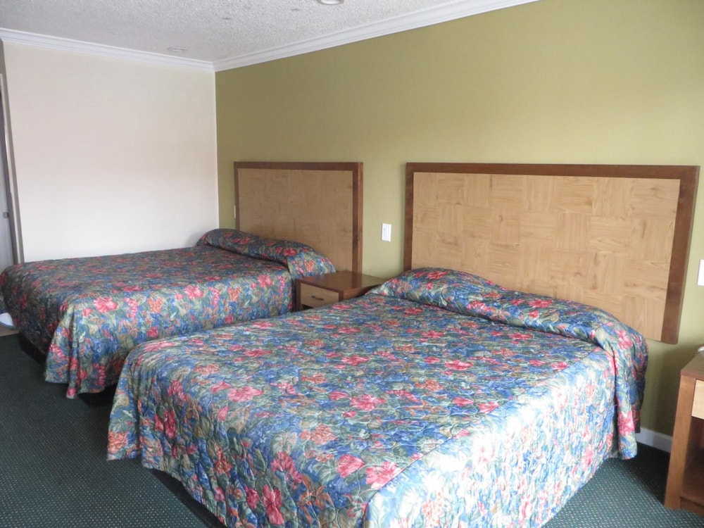 National Inn Garden Grove 27/60