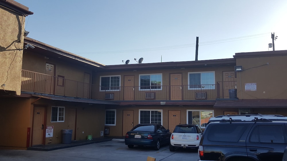 Central Inn Motel On 41 Street 4/38