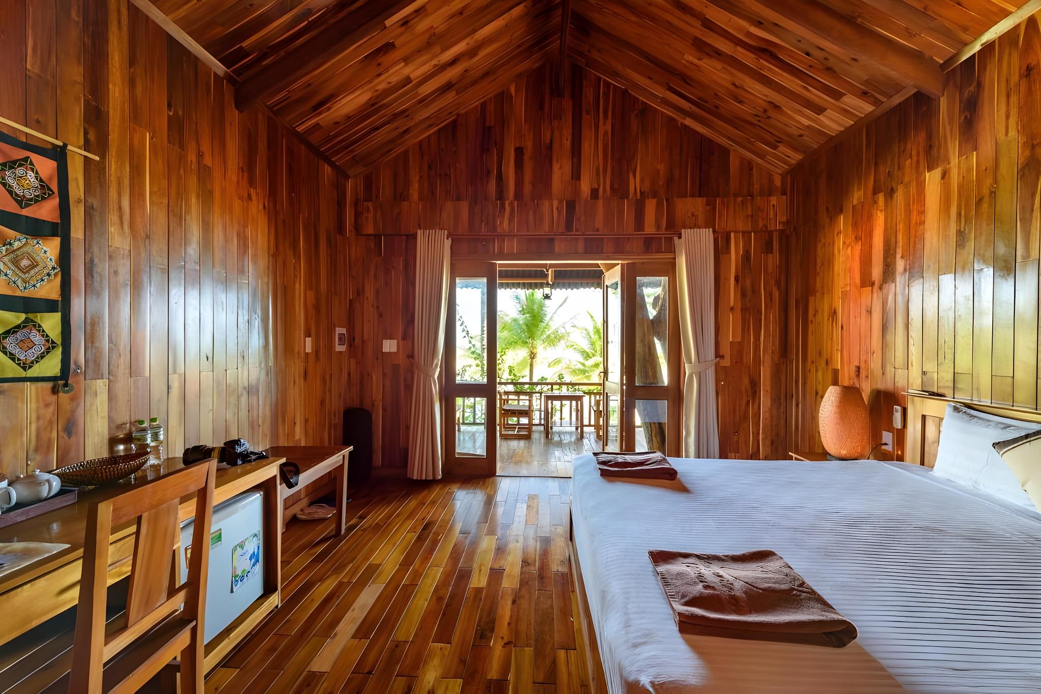 Bungalow, King Bed, Beach Front